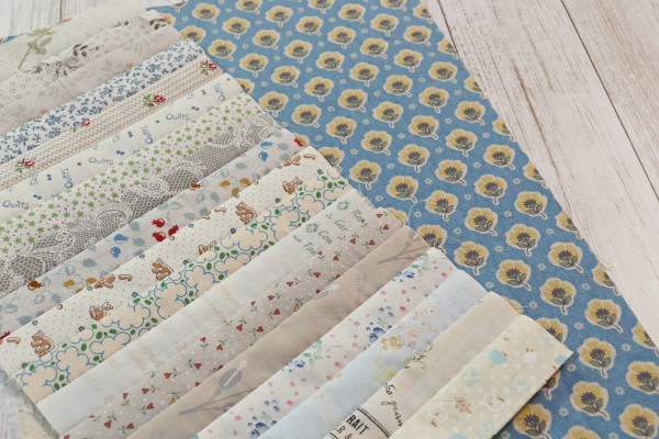 レースと刺繍のティッシュカバーサムネイル